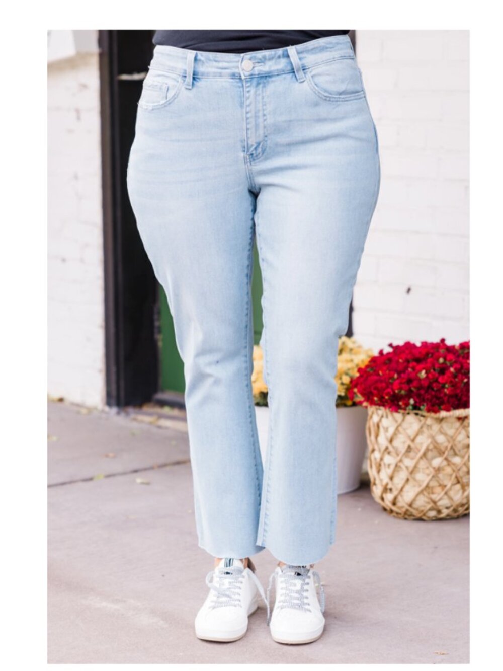 Chic Soul I Evolving Reflections Jeans, Light Wash